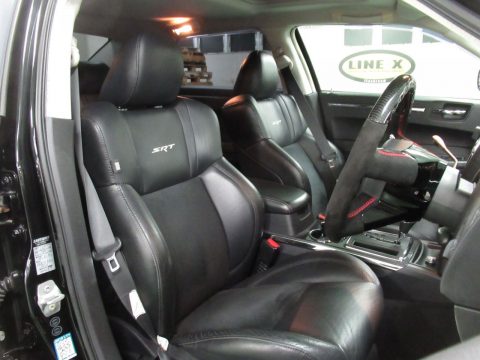 クライスラー300C　SRT8　専用レザーシート